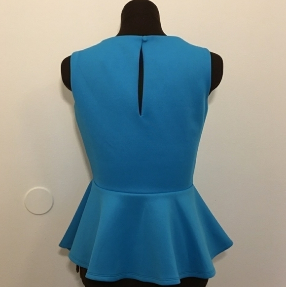 NWOT Bisou Bisou Women’s Blue Peplum Top Size Small - Picture 2 of 4